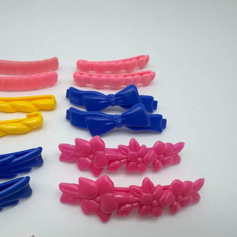 Vintage Hair Barrettes Lot Plastic Bows Flowers Clips Hair Dresser Some Modern